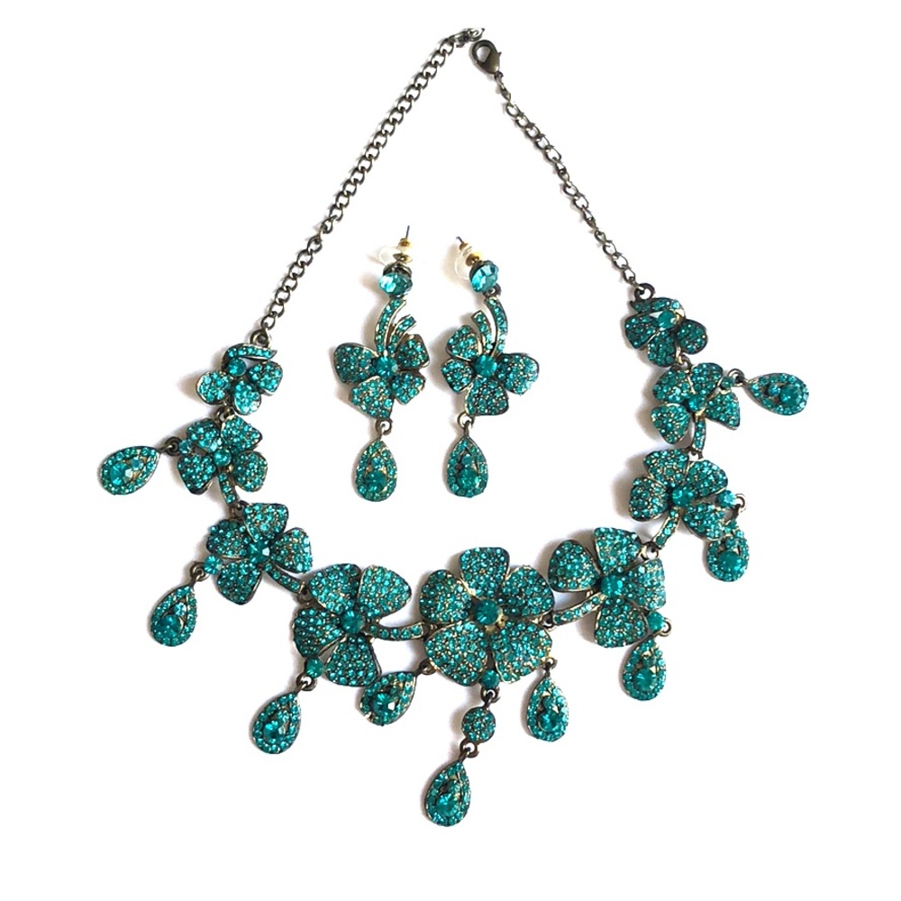 Turquoise Flower Swarovski Floral Necklace Set